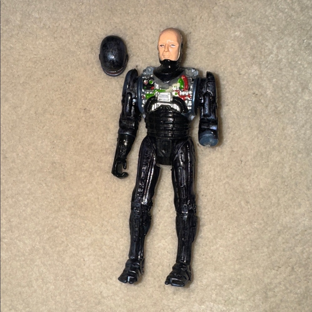 RoboCop Action Figure - Picture 2 of 5